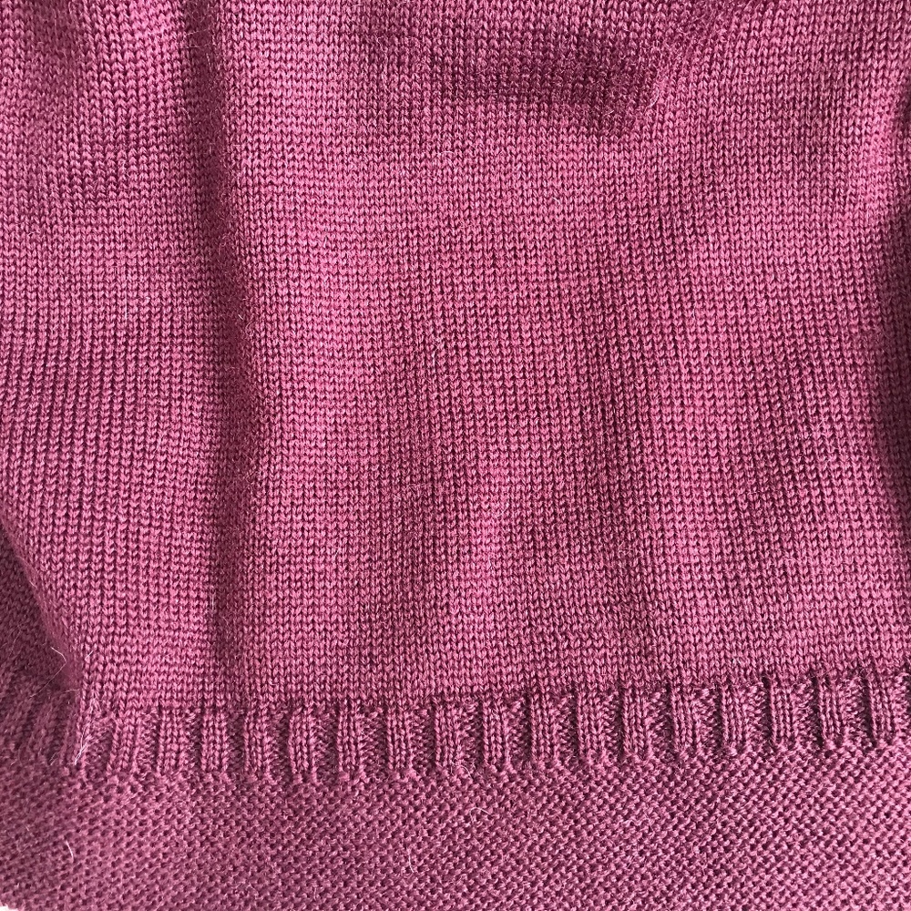 NWOT Woolovers Jumper Sweater Size L 100% Merino Wool “Dark Berry” Ribbed Knit - Picture 5 of 7